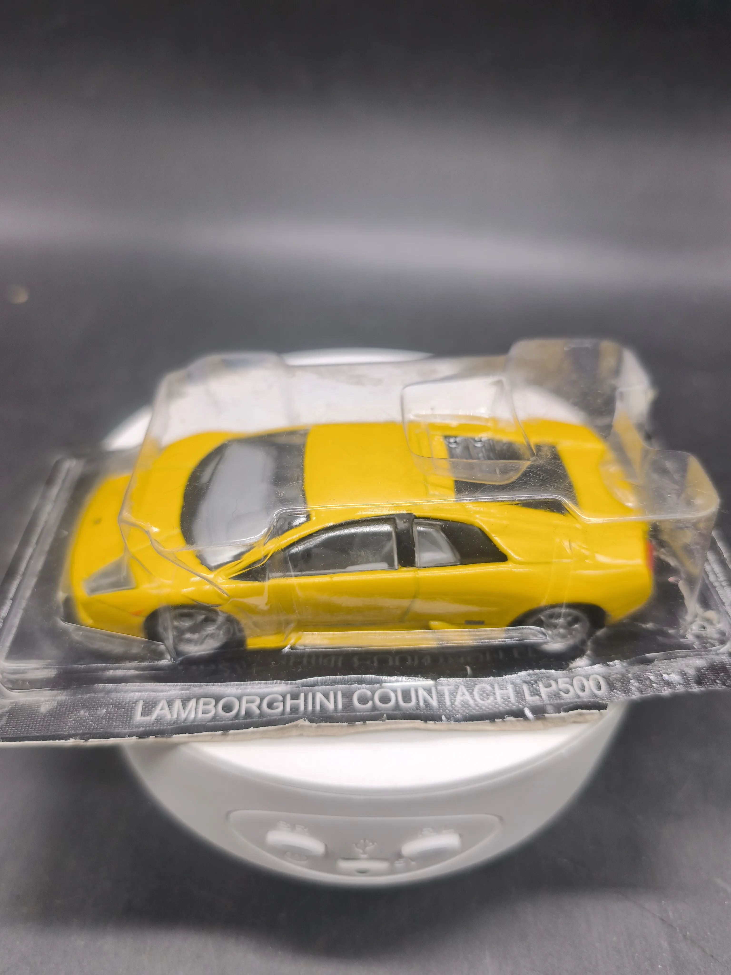 Модель  LAMBORGHINI COUNTACH LP 500 Диагостини 1\43 Image